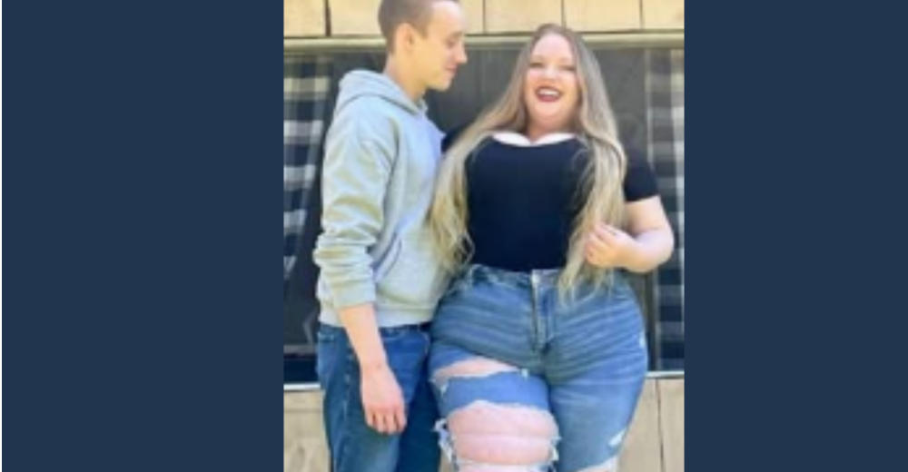 Man Mocked For Being With 252 LB Woman